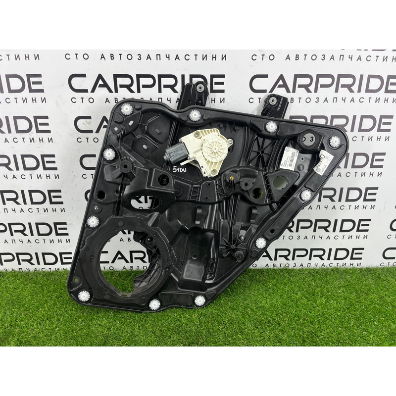 Механизм стеклоподъемника с мотором (кузов и элементы) Volkswagen Touareg NF 2012 3.0 7P6839462A
