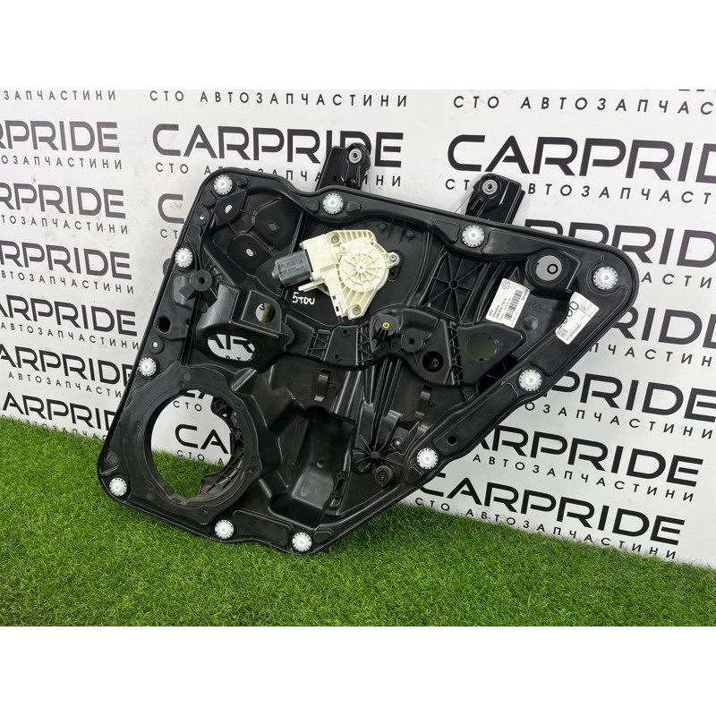 Механизм стеклоподъемника с мотором (кузов и элементы) Volkswagen Touareg NF 2012 3.0 7P6839462A