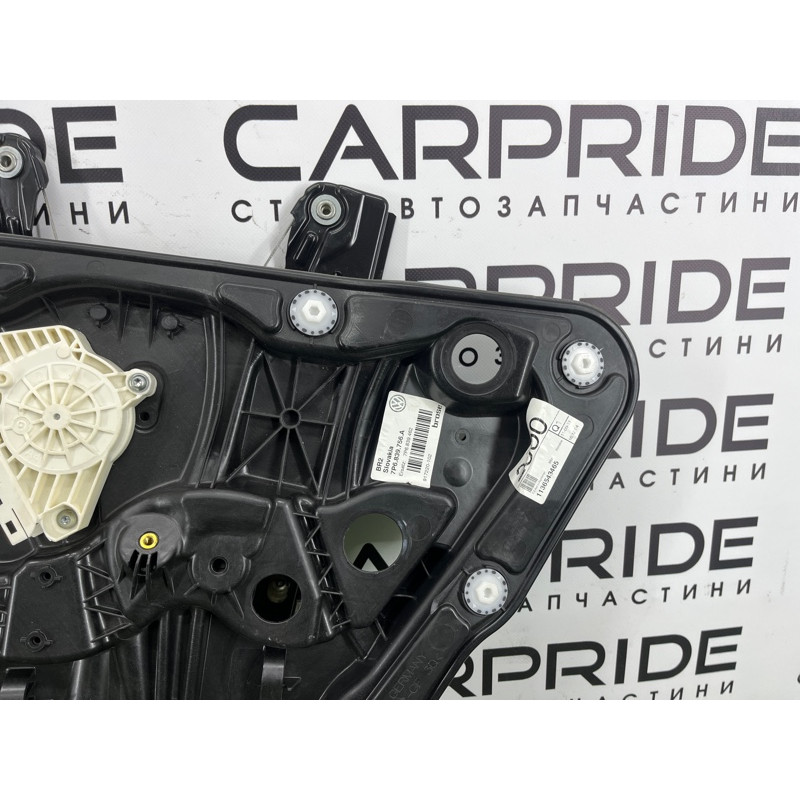 Механизм стеклоподъемника с мотором (кузов и элементы) Volkswagen Touareg NF 2012 3.0 7P6839462A