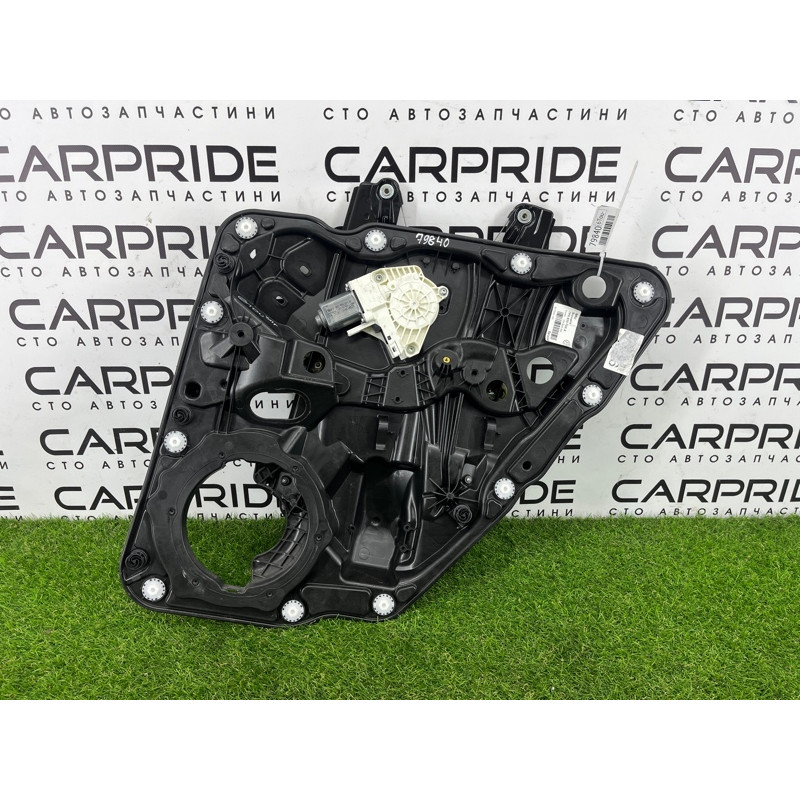 Механизм стеклоподъемника с мотором (кузов и элементы) Volkswagen Touareg NF 2012 3.6 7P6839462A