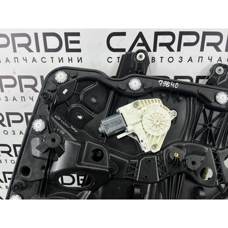 Механизм стеклоподъемника с мотором (кузов и элементы) Volkswagen Touareg NF 2012 3.6 7P6839462A