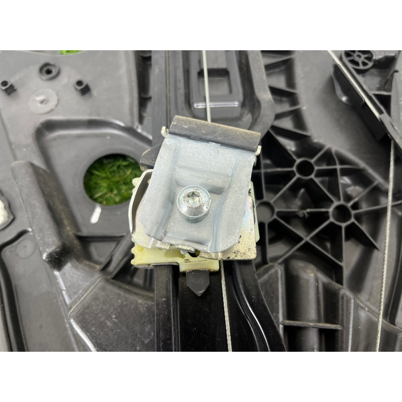 Механизм стеклоподъемника с мотором (кузов и элементы) Volkswagen Touareg NF 2012 3.6 7P6839462A