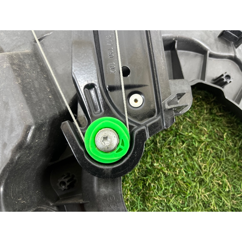 Механизм стеклоподъемника с мотором (кузов и элементы) Volkswagen Touareg NF 2012 3.6 7P6839462A