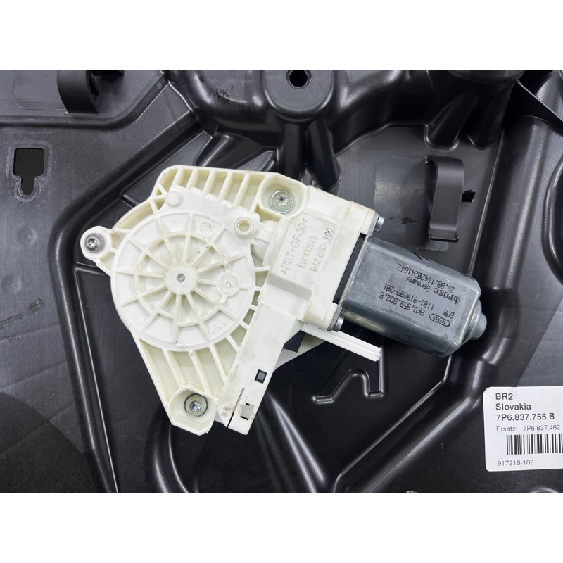 Механизм стеклоподъемника с мотором (кузов и элементы) Volkswagen Touareg NF 2012 3.0 7P6837462B