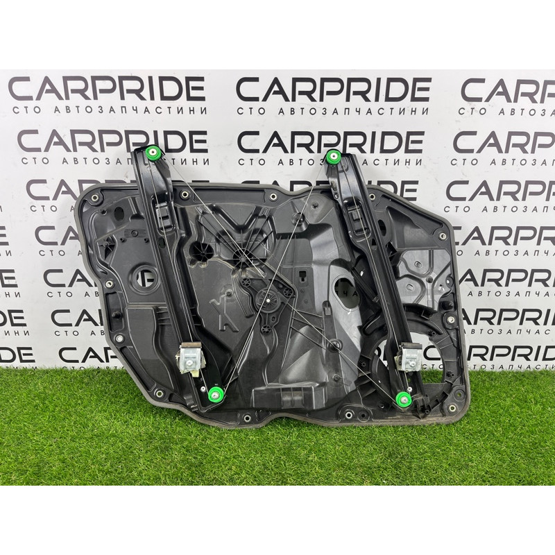 Механизм стеклоподъемника с мотором (кузов и элементы) Volkswagen Touareg NF 2012 3.0 7P6837462B