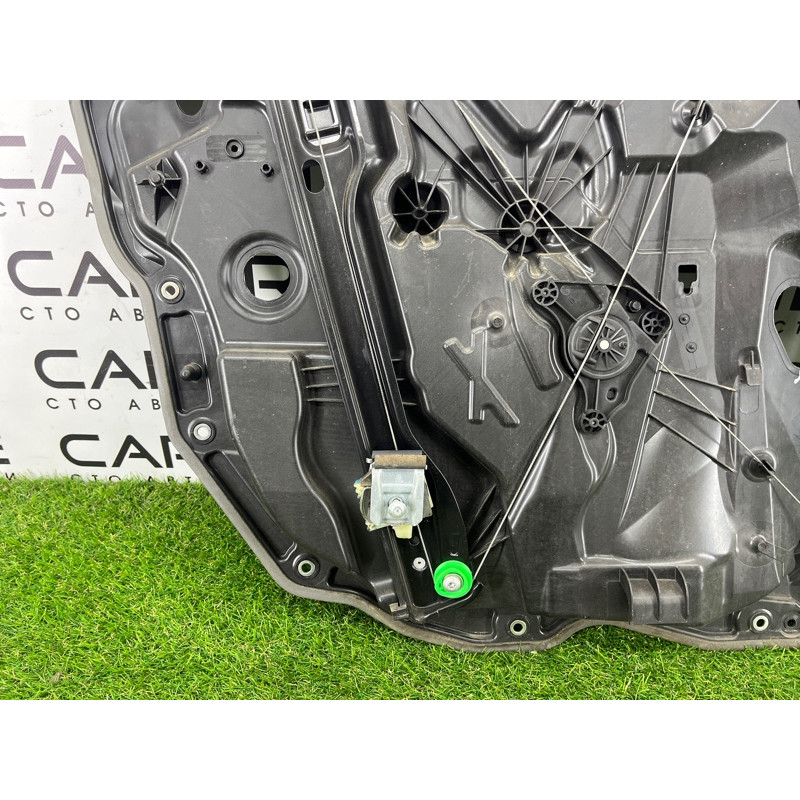 Механизм стеклоподъемника с мотором (кузов и элементы) Volkswagen Touareg NF 2012 3.0 7P6837462B