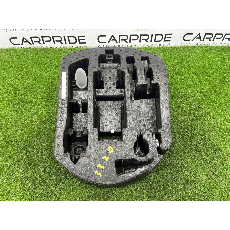 Ящик для инструментов (аксессуары) Jeep Grand Cherokee WK2 2017 3.6 68284640AA