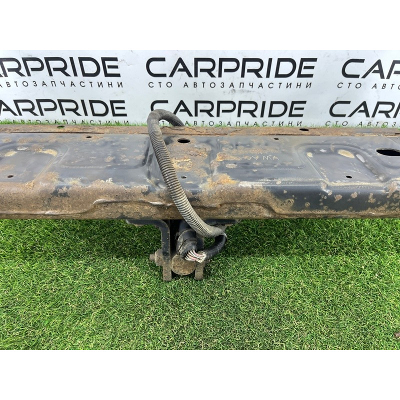 Усилитель бампера (наружные элементы кузова) Volkswagen Amarok 2H 2012 2.0 tdi 2H5807305S