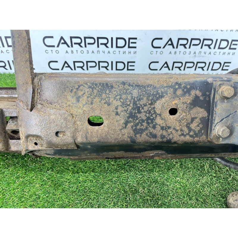 Усилитель бампера (наружные элементы кузова) Volkswagen Amarok 2H 2012 2.0 tdi 2H5807305S