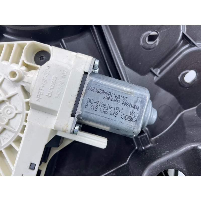 Механизм стеклоподъемника с мотором (кузов и элементы) Volkswagen Touareg NF 2011 3.6 7P6839461A