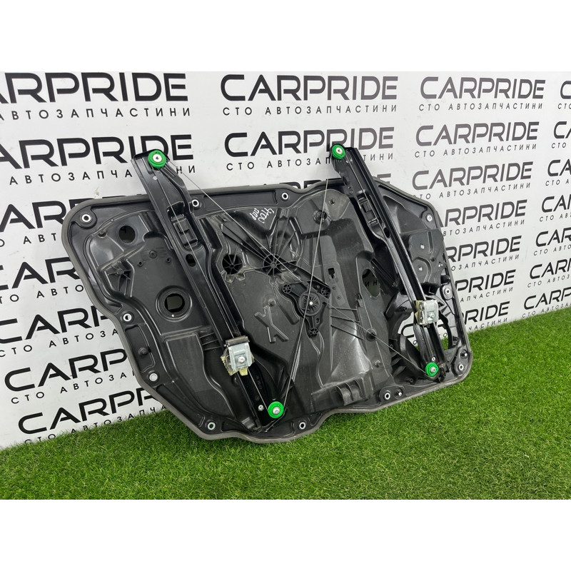 Механизм стеклоподъемника с мотором (кузов и элементы) Volkswagen Touareg NF 2011 3.6 7P6837462B