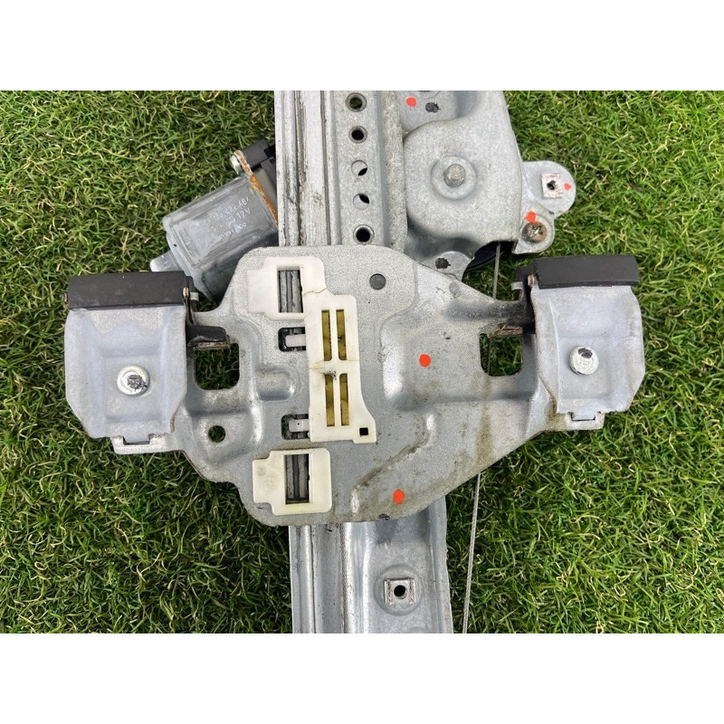 Механизм стеклоподъемника с мотором (кузов и элементы) CHEVROLET Cruze J300 2011 1.4 95999490