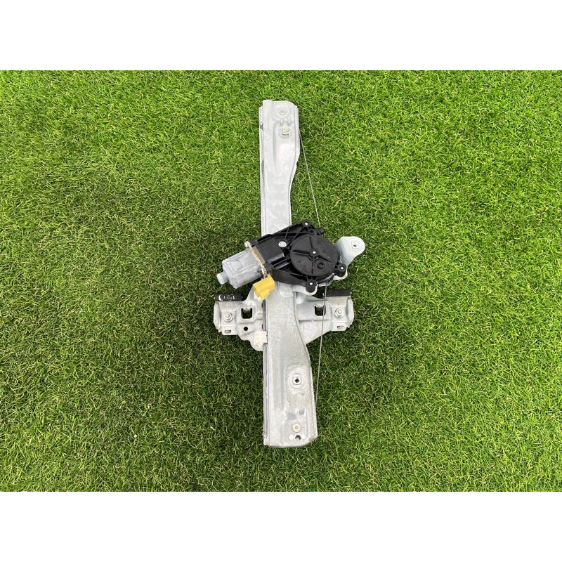 Механизм стеклоподъемника с мотором (кузов и элементы) CHEVROLET Cruze J300 2011 1.4 95999489