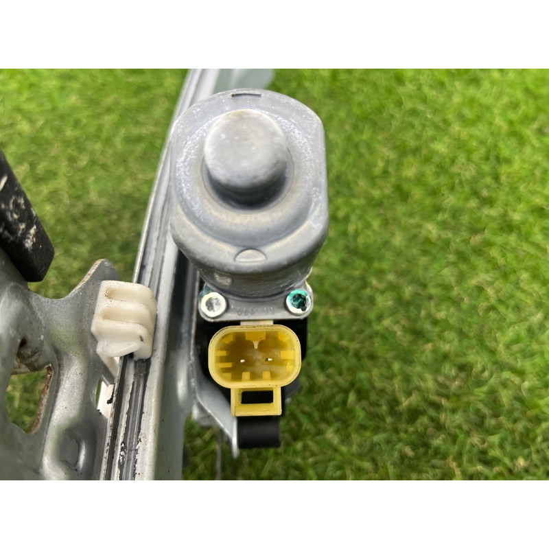 Механизм стеклоподъемника с мотором (кузов и элементы) CHEVROLET Cruze J300 2011 1.4 95999489