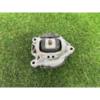 Подушка двигателя