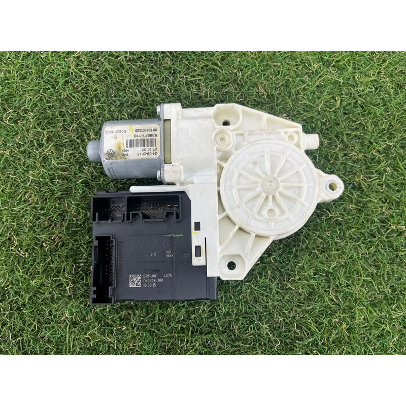 Мотор стеклоподъемника (электрика) Volkswagen Passat B7 2016 1.8 561959702BZ05