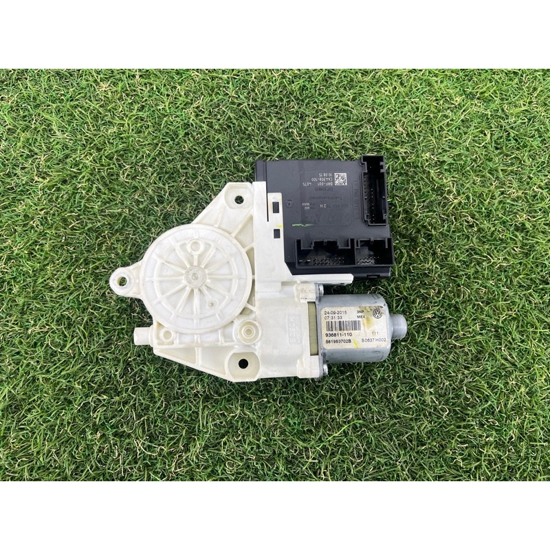 Мотор стеклоподъемника (электрика) Volkswagen Passat B7 2016 1.8 561959702BZ05