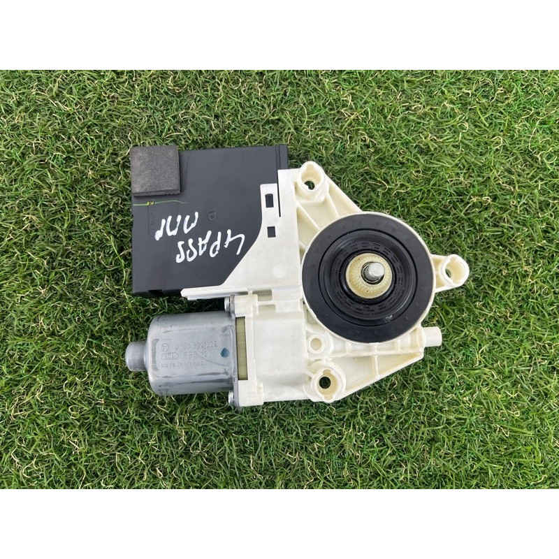 Мотор стеклоподъемника (электрика) Volkswagen Passat B7 2016 1.8 561959702BZ05