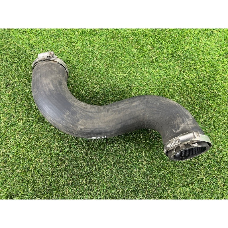 Патрубок интеркулера (двигатель и элементы) Volkswagen Amarok 2H 2012 2.0 tdi 2H0145708E