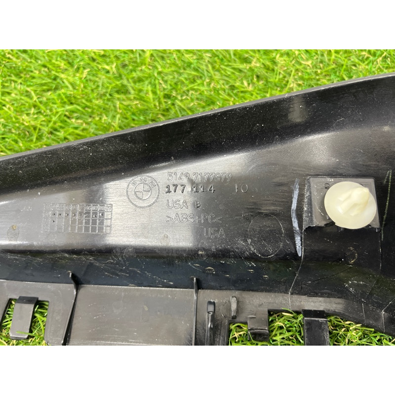 Накладка замка кришки багажника (салон) BMW X5 E70 2008 4.8 N62/TU 51497172146