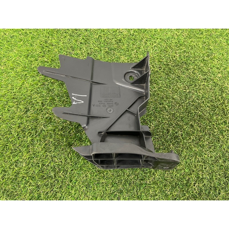 Повітропровід радіатора (кузов і елементи) Volkswagen Amarok 2H 2012 2.0 tdi 2H0121329A