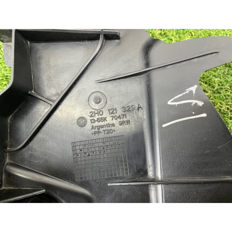 Повітропровід радіатора (кузов і елементи) Volkswagen Amarok 2H 2012 2.0 tdi 2H0121329A