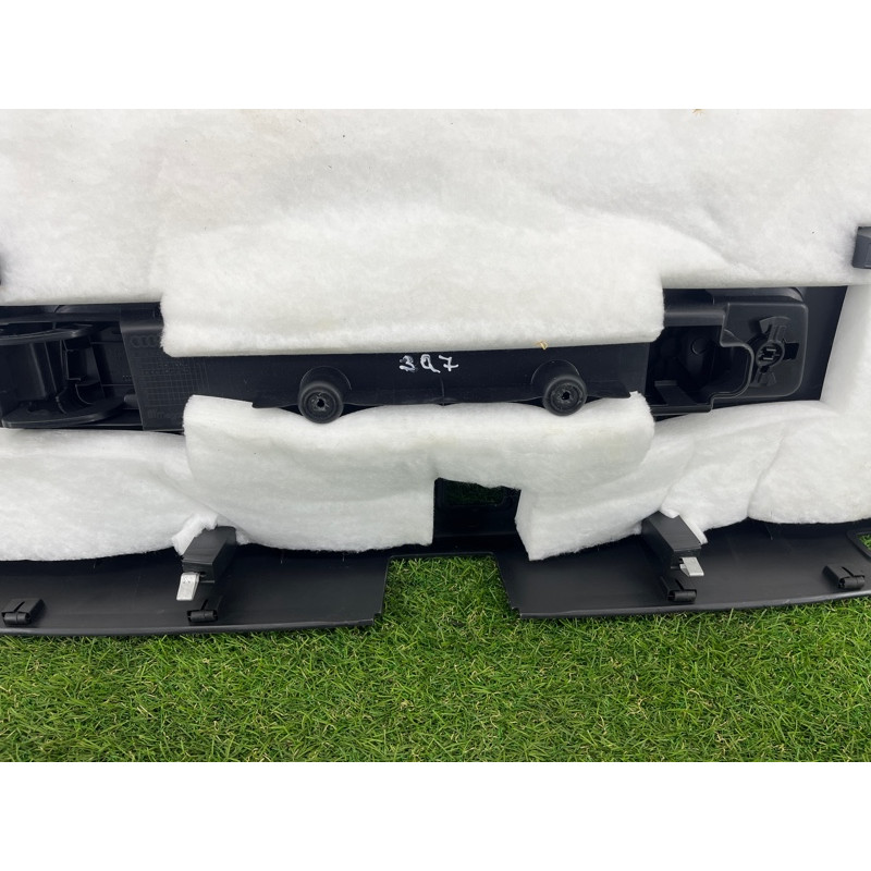 Обшивка крышки багажника (салон) AUDI Q7 4M 2017 3.0 TFSi CREC 4M0867973C4PK
