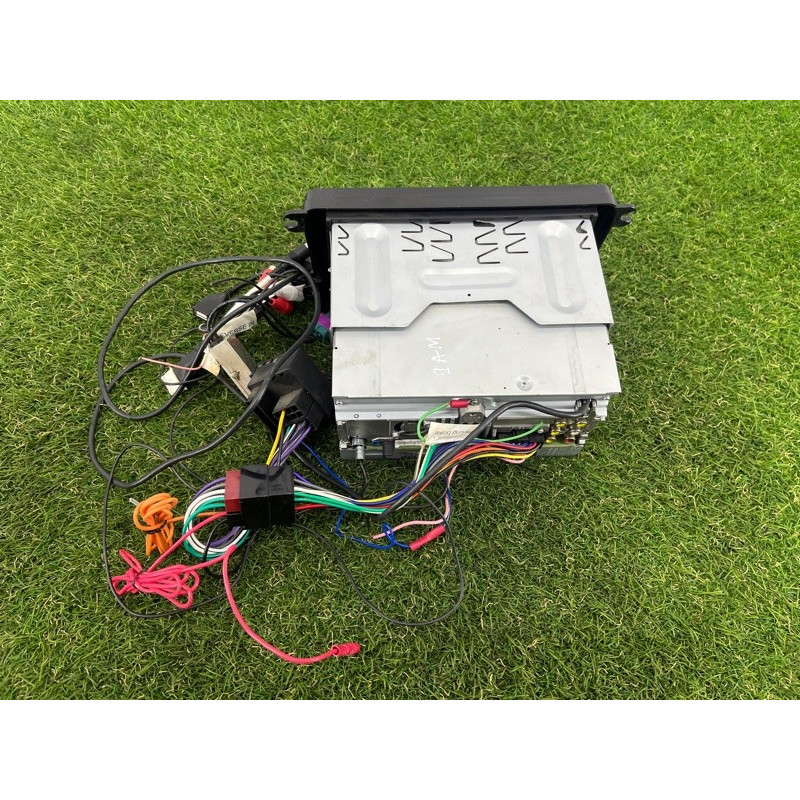 Магнитофон (электрика) Volkswagen Amarok 2H 2012 2.0 tdi XAV601BT