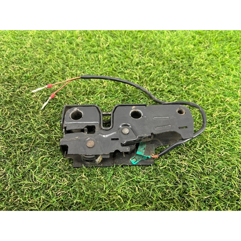 Замок капота (кузов і елементи) Volkswagen Amarok 2H 2012 2.0 tdi 1Z0823509E