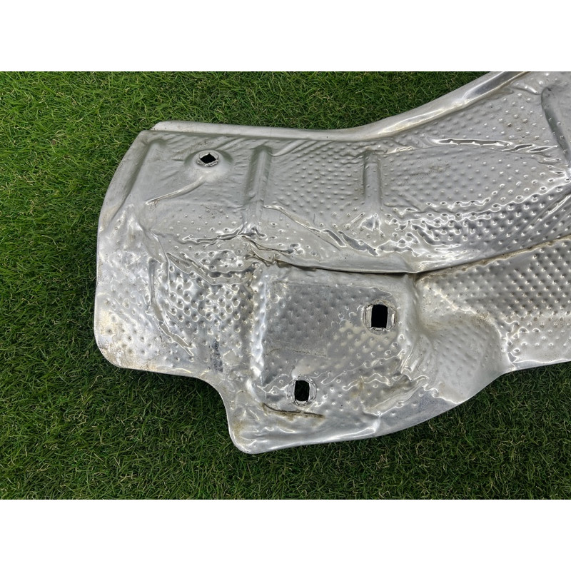 Термозащита (наружные элементы кузова) Jeep Grand Cherokee WK2 2016 3.6 68069895AC