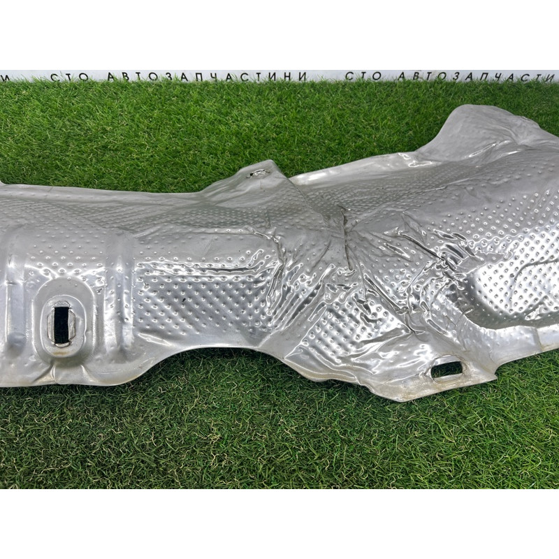 Термозащита (наружные элементы кузова) Jeep Grand Cherokee WK2 2016 3.6 68038805AF