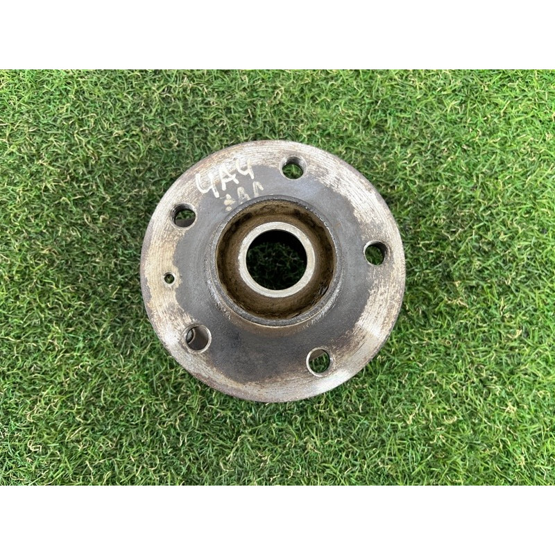 Ступица (подвеска) AUDI A4 B8 2012 2.0 TFSI 4H0498625E