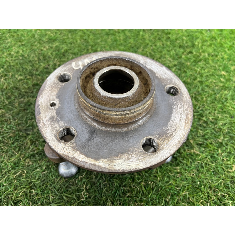 Ступица (подвеска) AUDI A4 B8 2012 2.0 TFSI 4H0498625E