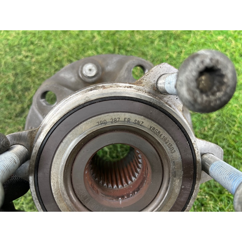 Ступиця (підвіска) Volkswagen Touareg NF 2012 3.0 7P0498287