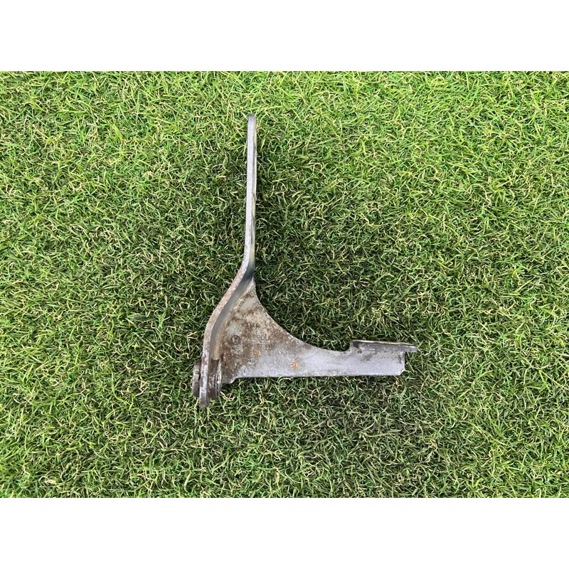 Петля багажника (кузов і елементи) Volkswagen Amarok 2H 2012 2.0 tdi 2H5829641C