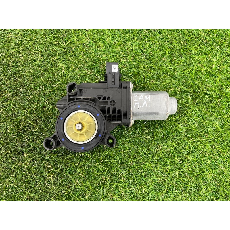 Мотор стеклоподъемника (электрика) Volkswagen Amarok 2H 2012 2.0 tdi 6R0959801P