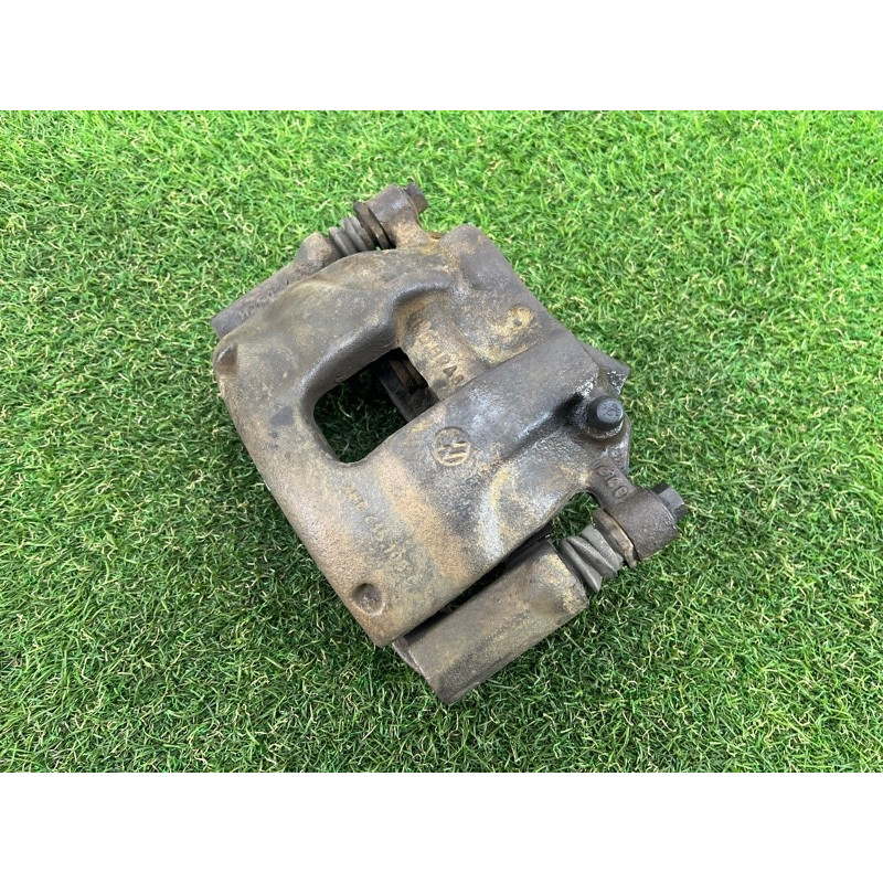 Суппорт тормозной (тормозная система) Volkswagen Amarok 2H 2012 2.0 tdi 2H0615123A