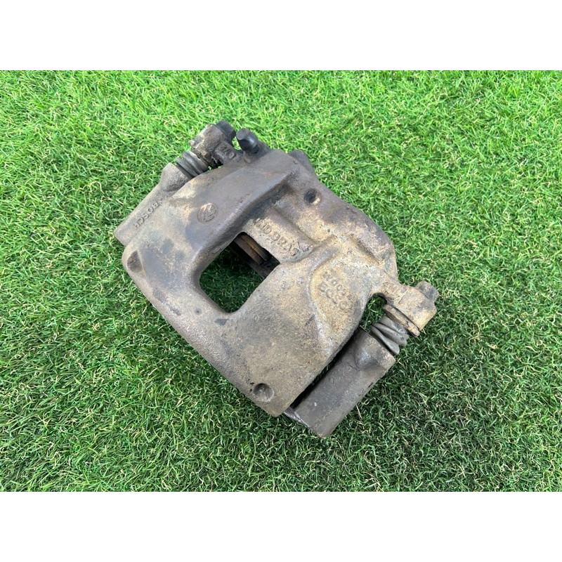 Суппорт тормозной (тормозная система) Volkswagen Amarok 2H 2012 2.0 tdi 2H0615124A