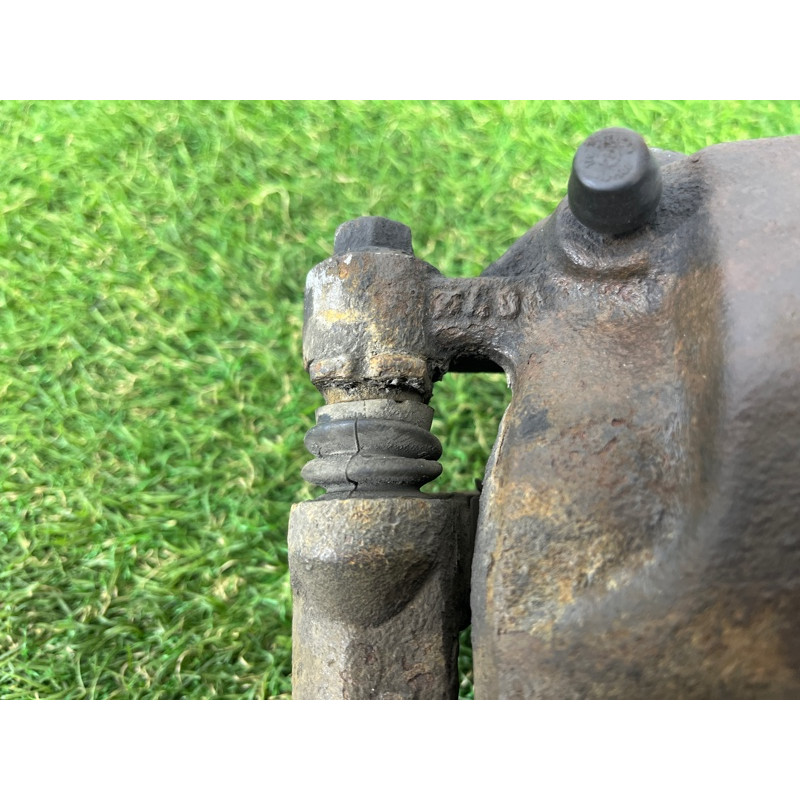 Суппорт тормозной (тормозная система) Volkswagen Amarok 2H 2012 2.0 tdi 2H0615124A