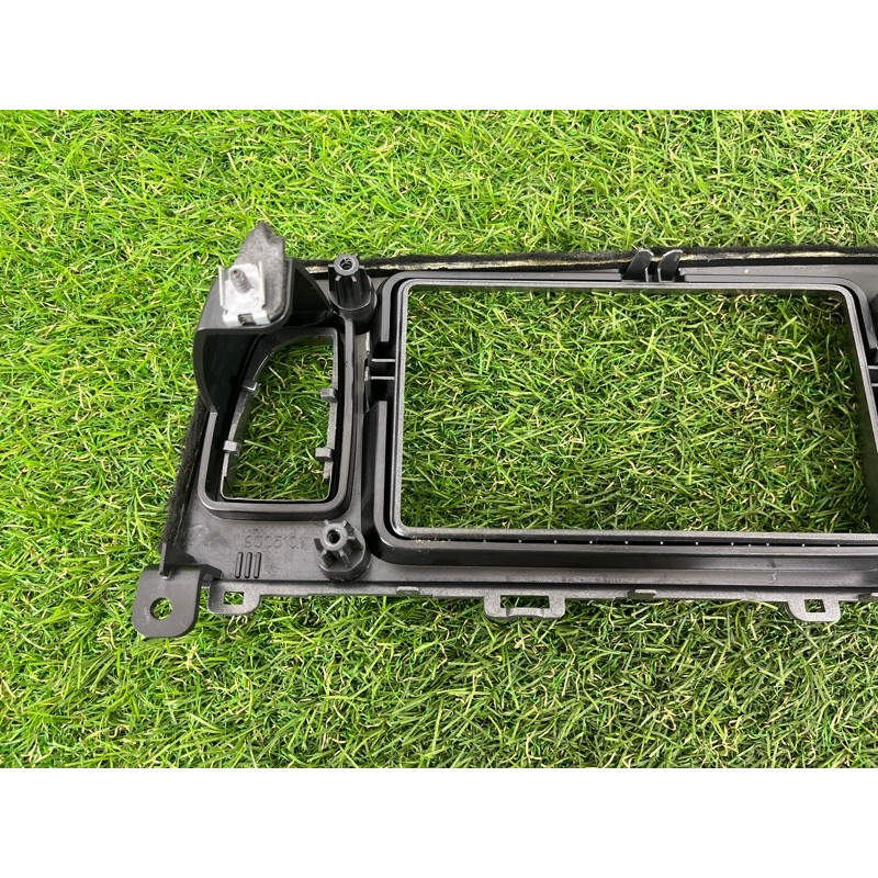 Декоративная накладка торпедо (салон) AUDI Q7 4L 2007 3.6 4L1857115GR66