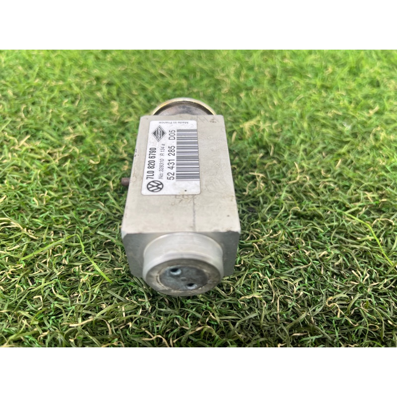 Клапан испарителя кондиционера (отопление и кондиционирование) Volkswagen Amarok 2H 2012 2.0 tdi 7L0820679D