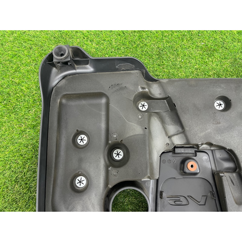 Декоративная крышка двигателя (двигатель и элементы) Jeep Grand Cherokee WK2 2017 3.6 5281383AE