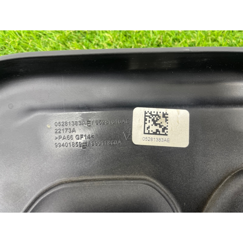 Декоративная крышка двигателя (двигатель и элементы) Jeep Grand Cherokee WK2 2017 3.6 5281383AE