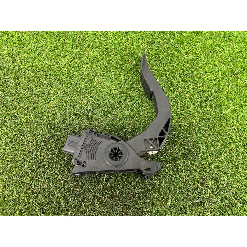 Педаль газа (электрика двигателя) AUDI A7 4G 2013 3.0 CGXB 8K1723523A