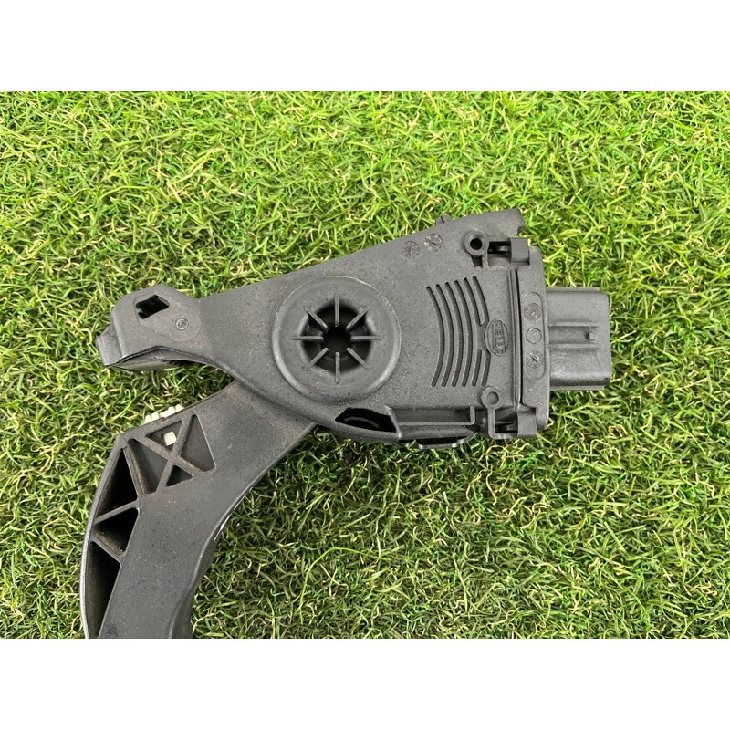 Педаль газа (электрика двигателя) AUDI A7 4G 2013 3.0 CGXB 8K1723523A