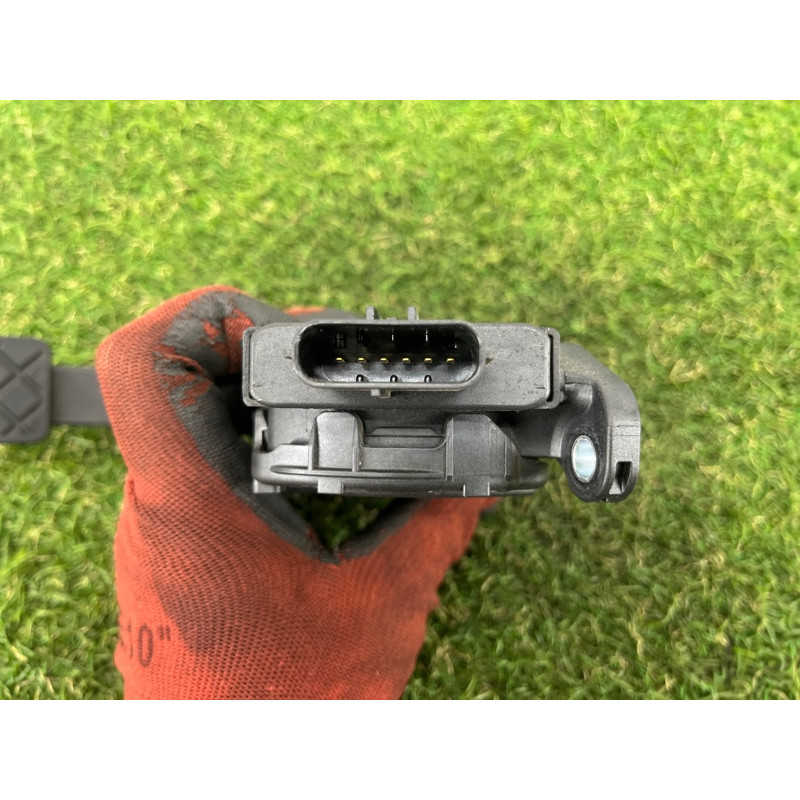 Педаль газа (электрика двигателя) AUDI A7 4G 2013 3.0 CGXB 8K1723523A