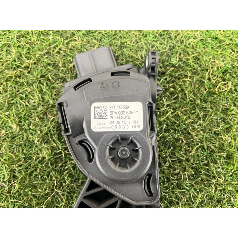 Педаль газа (электрика двигателя) AUDI A7 4G 2013 3.0 CGXB 8K1723523A