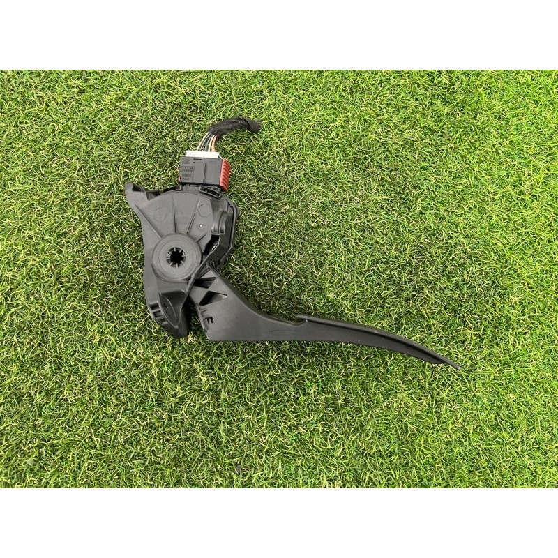 Педаль газа (электрика двигателя) CHEVROLET Cruze J300 2011 1.4 13252702