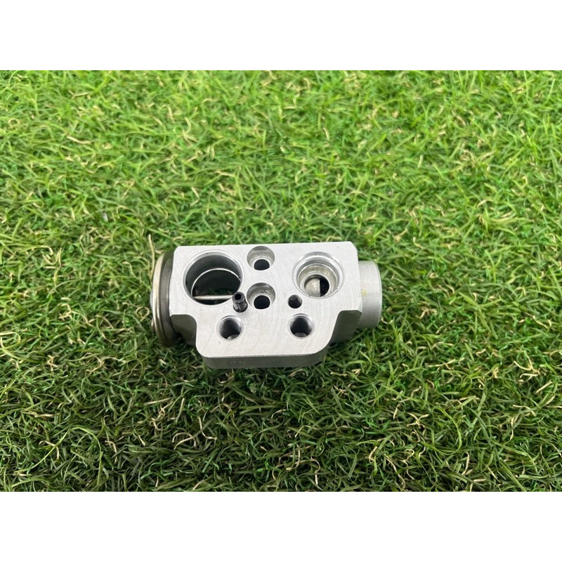 Клапан испарителя кондиционера (отопление и кондиционирование) AUDI Q7 4L 2014 3.0 TFSi CTWB 4L0820712A