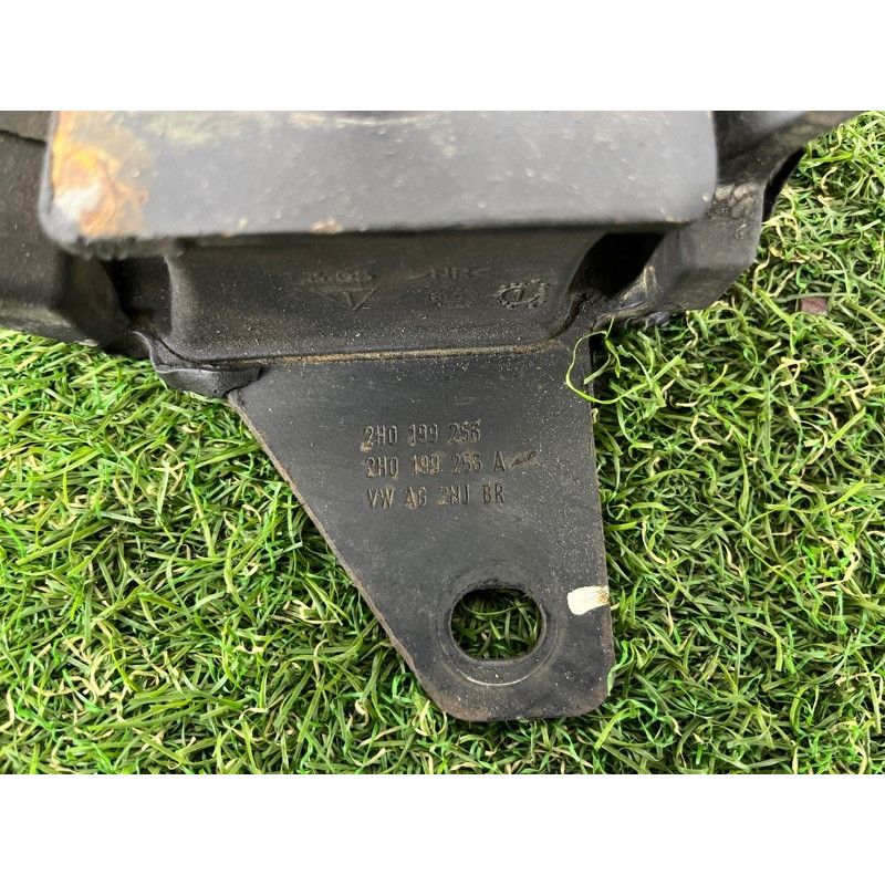 Подушка двигателя (двигатель и элементы) Volkswagen Amarok 2H 2012 2.0 tdi 2H0199256A